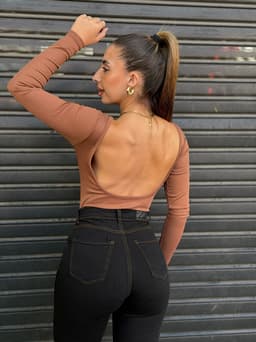 Body Lia  con escote en espalda - imagen