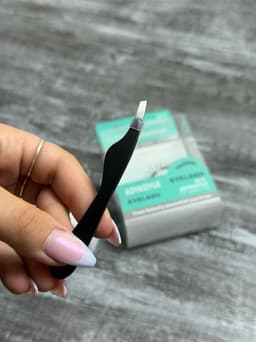 Pinza para cejas profesional - imagen