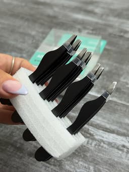 Pinza para cejas profesional - imagen