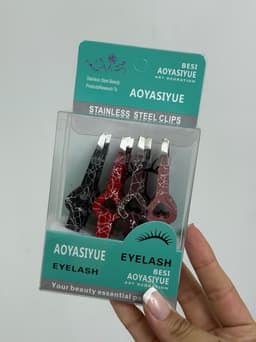 Pinza para cejas diseño corazon por MAYOR ($50 c/u Pack de 12 unidades) - imagen
