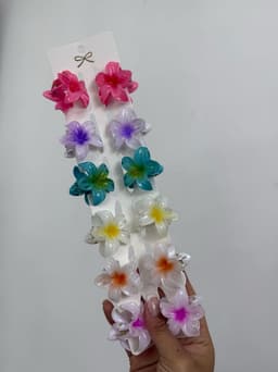 Pinza chica de flor - imagen