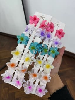 Pinza chica de flor - imagen