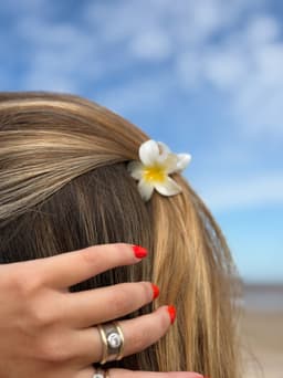 Pinza chica de flor - imagen