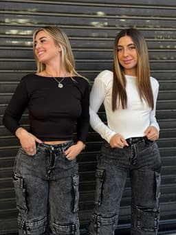 Remera Tulum con escote en espalda - imagen