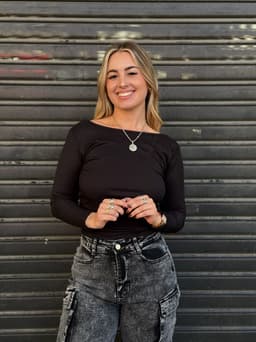 Remera Tulum con escote en espalda - imagen