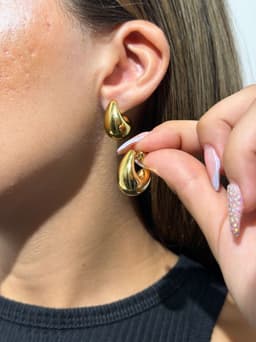 Caravanas de gota en tendencia - imagen