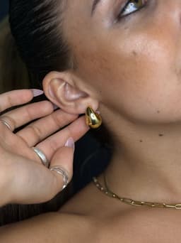 Caravanas de gota en tendencia - imagen
