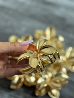 Pinza diseño de flor brillante - imagen