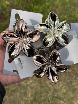 Pinza diseño de flor brillante - imagen