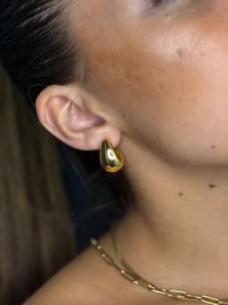 Caravanas de gota en tendencia por MAYOR ($100 c/u Pack de 12 unidades) - imagen