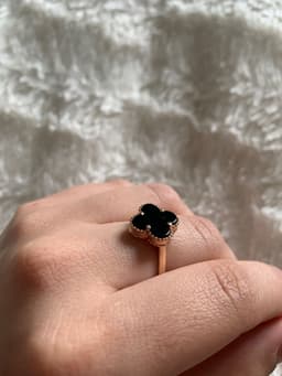 Anillo en tendencia color dorado - imagen