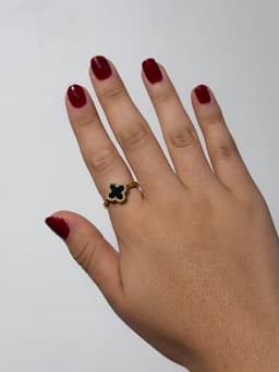 Anillo en tendencia color dorado - imagen