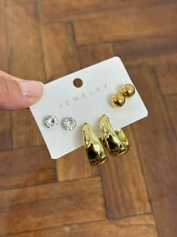 Estuche con 3 pares de caravanas en tendencia - imagen