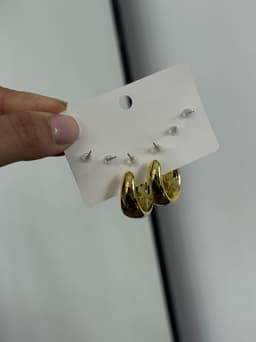Estuche con 3 pares de caravanas en tendencia - imagen