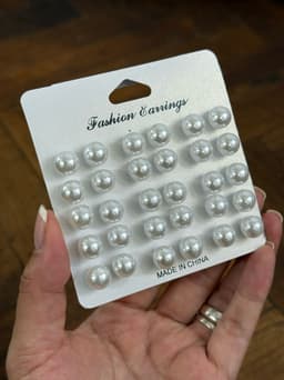 Paquete con 15 pares de perlas en tendencia