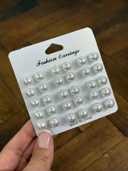 Paquete con 15 pares de perlas en tendencia - imagen