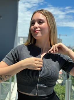 Remera nevada con cierre - imagen