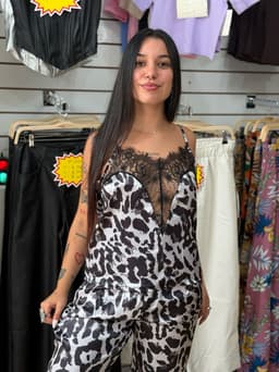 Conjunto de pijama animal Print por MAYOR ($390 c/u Pack de 12 unidades) - imagen