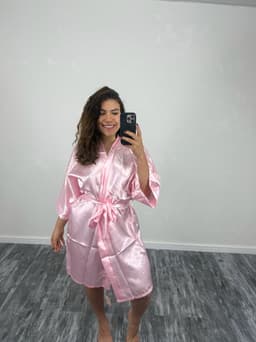 Bata de saten de lenceria - imagen