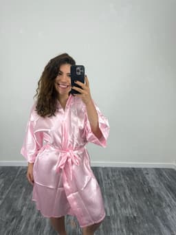 Bata de saten de lenceria - imagen