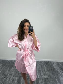 Bata de saten de lenceria - imagen