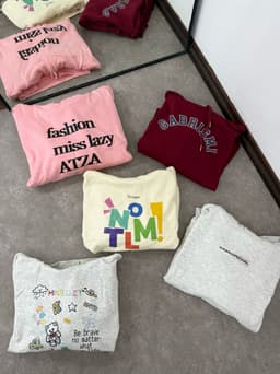 Buzo canguro estampado diseños variados - imagen