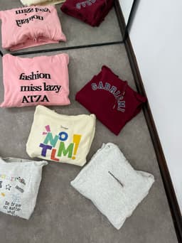Buzo canguro estampado diseños variados - imagen