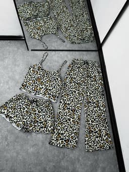 Conjunto de pijama de 3 piezas Animal Print - imagen
