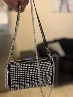 Cartera Lurex con cadena metalica y correa corta de cuero - imagen