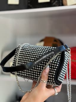 Cartera Lurex con cadena metalica y correa corta de cuero - imagen