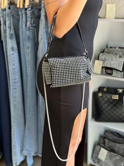 Cartera Lurex con cadena metalica y correa corta de cuero - imagen