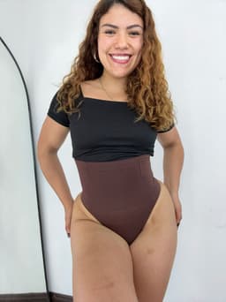 Colaless con Faja y Varillas - imagen