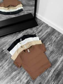 Top Remera Basic - imagen