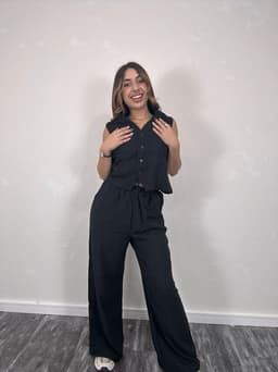 Conjunto sastrero de Chaleco y Palazo