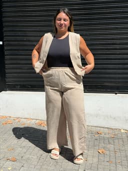 Conjunto sastrero de Chaleco y Palazo - imagen