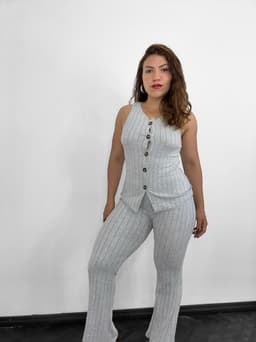 Conjunto sastrero con top con botones y palazo oxford - imagen