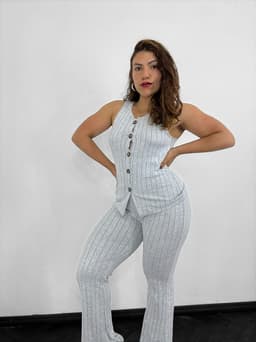 Conjunto sastrero con top con botones y palazo oxford - imagen