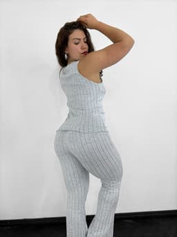 Conjunto sastrero con top con botones y palazo oxford - imagen