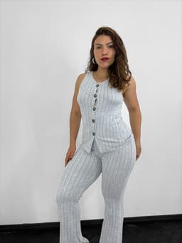Conjunto sastrero con top con botones y palazo oxford - imagen