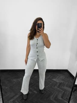 Conjunto sastrero con top con botones y palazo oxford - imagen