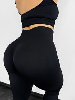 Calza negra Efecto Push UP - imagen
