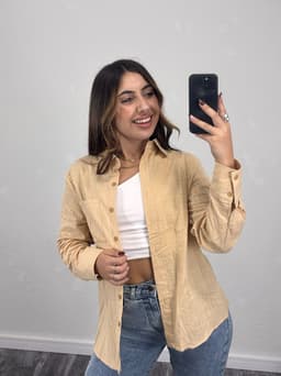 Camisa con manga larga  de varios colores - imagen