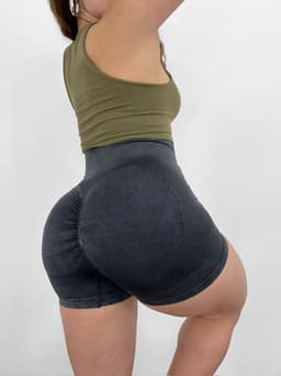 Short difuminado con Push Up por MAYOR ($210 c/u Pack de 12 unidades) - imagen