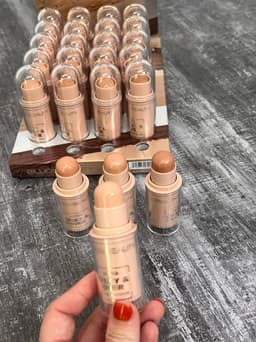 Corrector en Barra Cobertura Sedosa - imagen