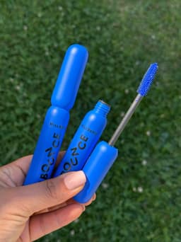 Mascara Rimel de pestañas color azul - imagen