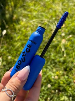 Mascara Rimel de pestañas color azul - imagen