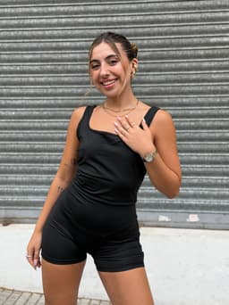 Enterito negro con breteles - imagen