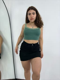 Top musculosa con breteles - imagen