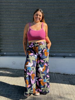 Top musculosa con breteles - imagen