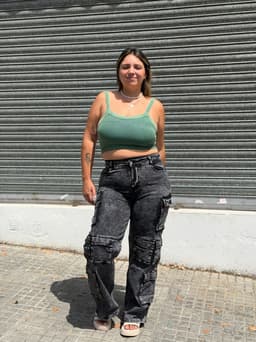 Top musculosa con breteles - imagen